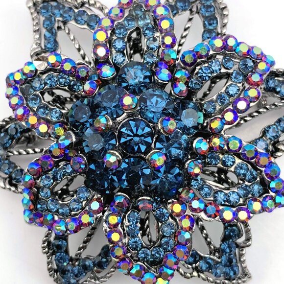 Sparkly Blue dichroic rhinestones open work pin brooch - Picture 3 of 3